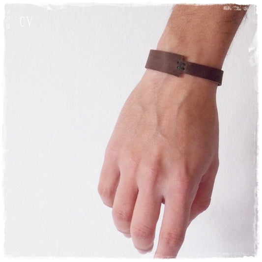 Asymmetric Celtic Brown Leather Bracelet
