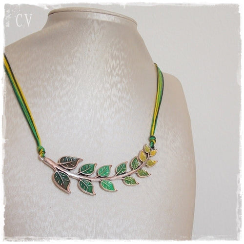 Statement Bib Leaf Necklace