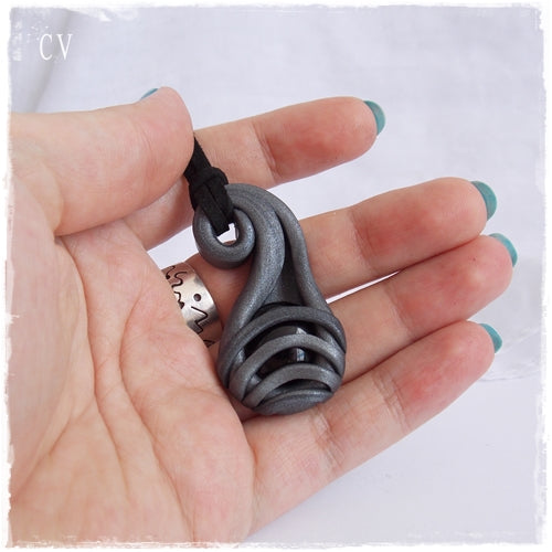 Gothic Vampire Amulte Pendant ~