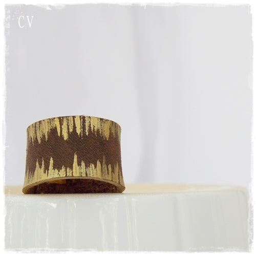 Gold Geometric Brown Ring